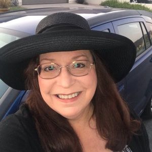 Meet your Posher, Donna